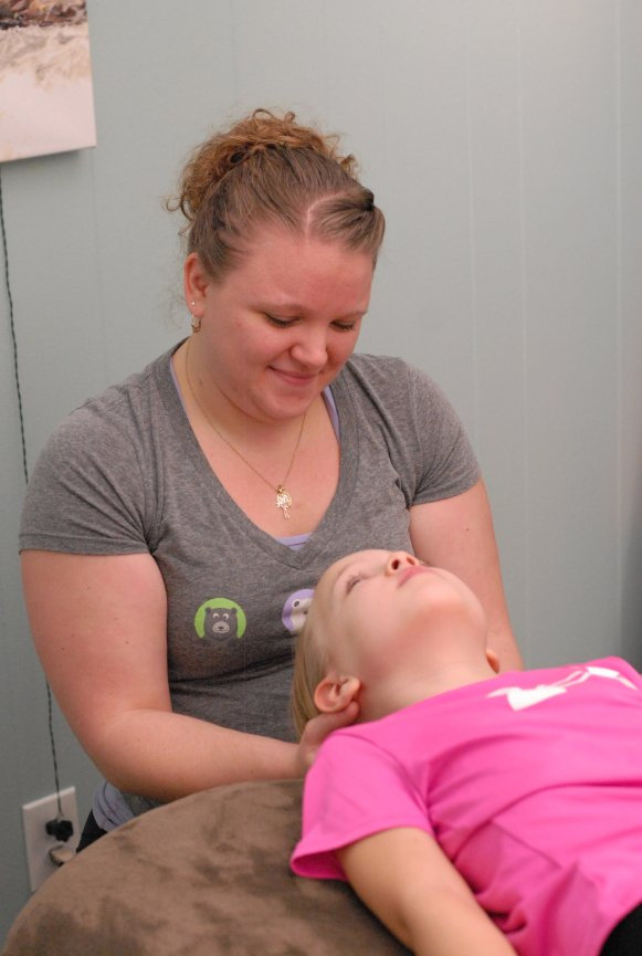 PEDIATRIC MASSAGE Deandra Marinova